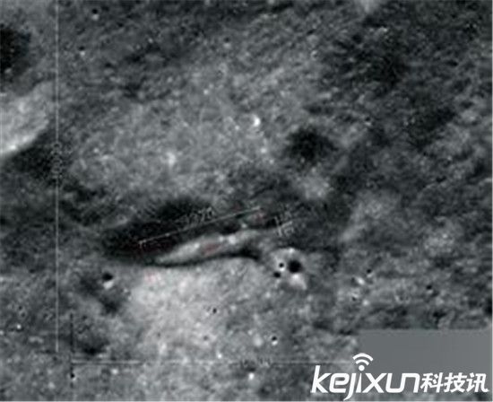 阿波罗登月内幕﹕发现三眼女尸和外星人飞船残