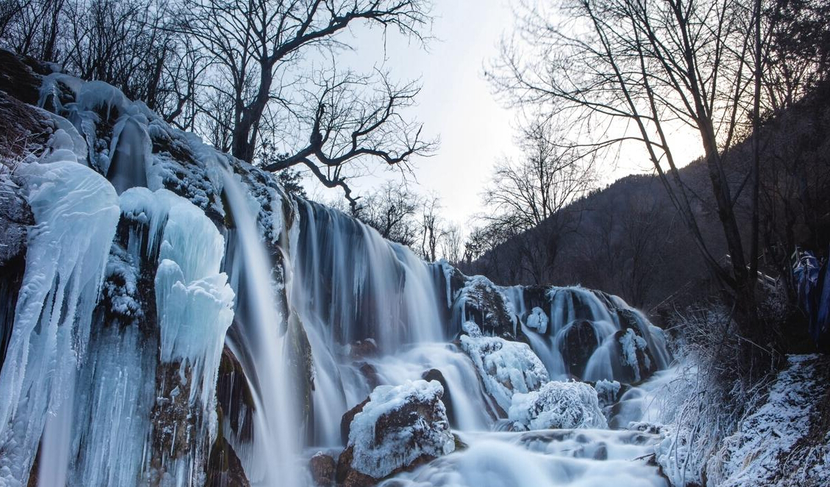 寒潮席卷气温骤降 九寨沟进入冰河世纪(2)