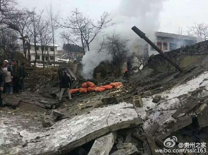 贵州威宁一农户自制烟花爆竹爆炸 已致6死10伤