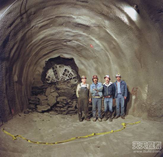 人类史上最疯狂十大逆天工程 苏美都坑穷了