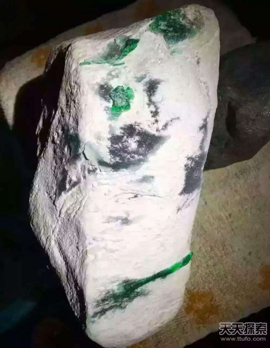 一块足以买下一座城市的石头