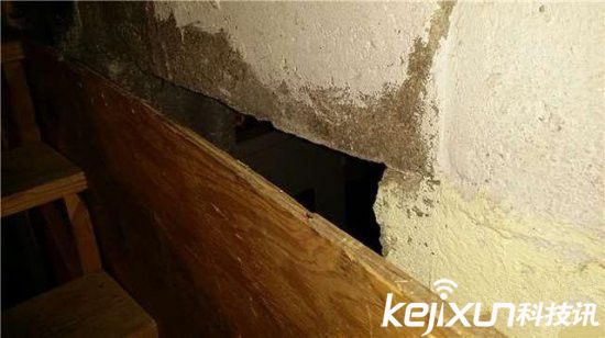 男子发现神秘密室 进去之后快被吓疯了!