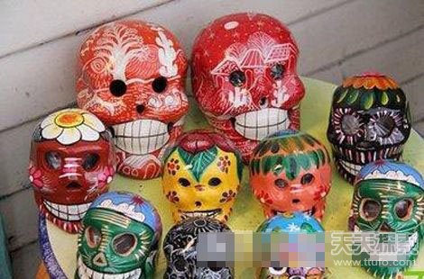 地方习俗:美国墨西哥小镇为何崇拜骷髅-最新科