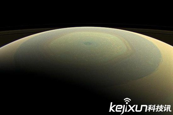 木星北极观测到诡异电波 朱诺号发回首批照片