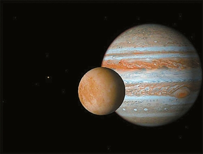 木星南北极区域图像表明其温暖且炽热 太阳系前所未见