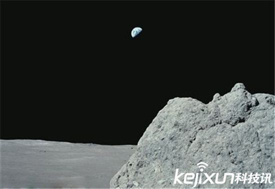 地球引力撕裂月球 表面已有裂痕