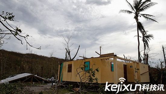 飓风马修强劲来袭重创海地 致上千人身亡！