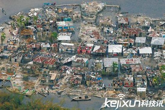 飓风马修强劲来袭重创海地 致上千人身亡！