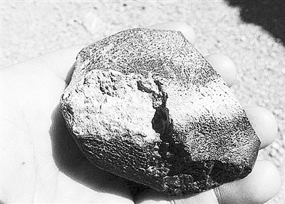 研究陨石发现 火星存在超级火山 连续喷发20亿
