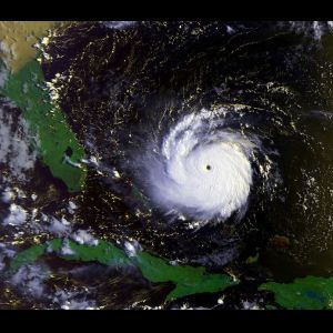 飓风桑迪袭美国致72人死亡，盘点史上10大最具杀伤力飓风(图)