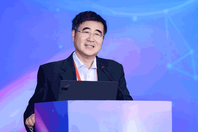 从标准化到个性化，人工智能再绘学习场景