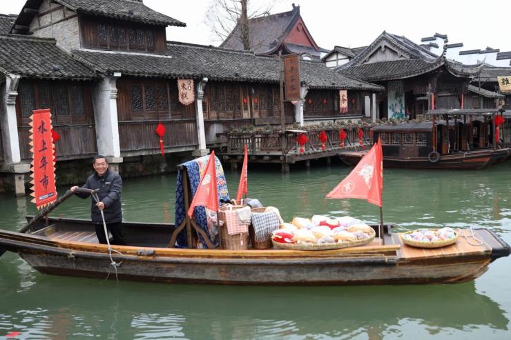 景区春节不打烊背后 有他们在守护幸福生活