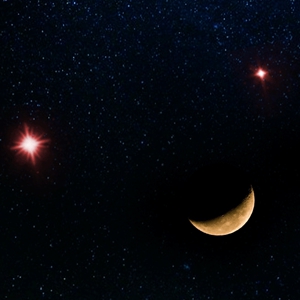 神奇一幕！“双星伴月”19日天空组“红眼笑脸”
