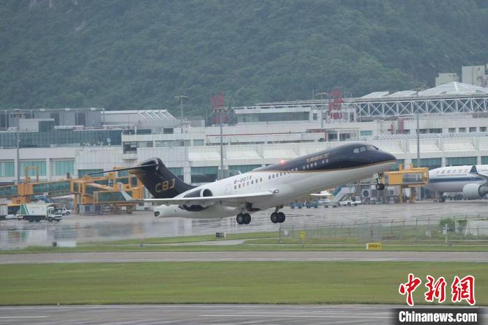 中国CBJ公务机首秀国际航展 C919有序试飞CR929研制顺利