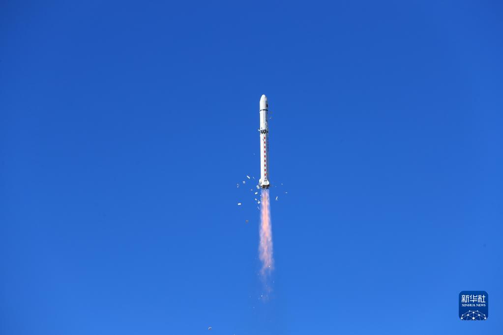 试验十三号卫星成功发射