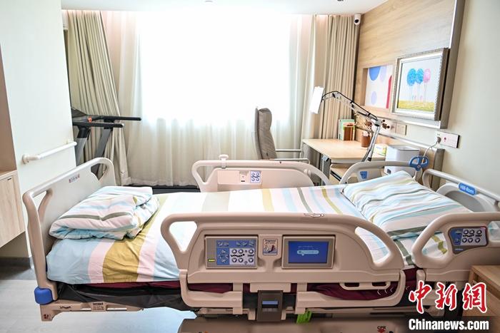 中国首个智慧家庭病房在穗启动 打造“没有围墙的医院”