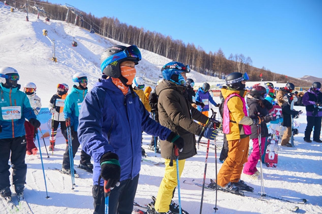 2022-2023全国滑雪定向挑战赛在张家口举行(图)