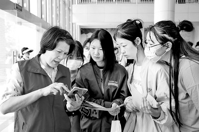 科研助理：为大学生就业创造新机会