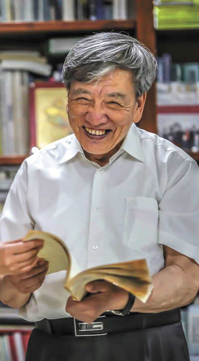 老科学家成为“科普达人”