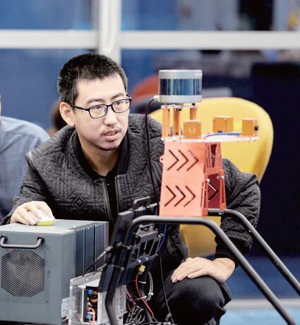 低空飞行器的高科技之翼——访低空经济领域的青年科技工作者