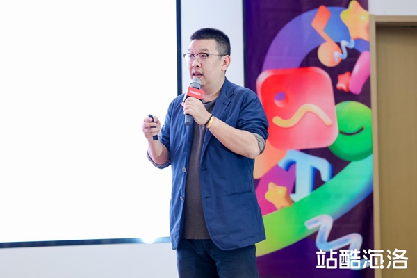 从人工到人工智能：AI为视觉创意注入新动力