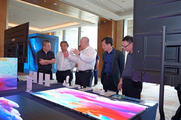 有福之州 对话未来丨2025浪潮智能终端合作发展会议举办