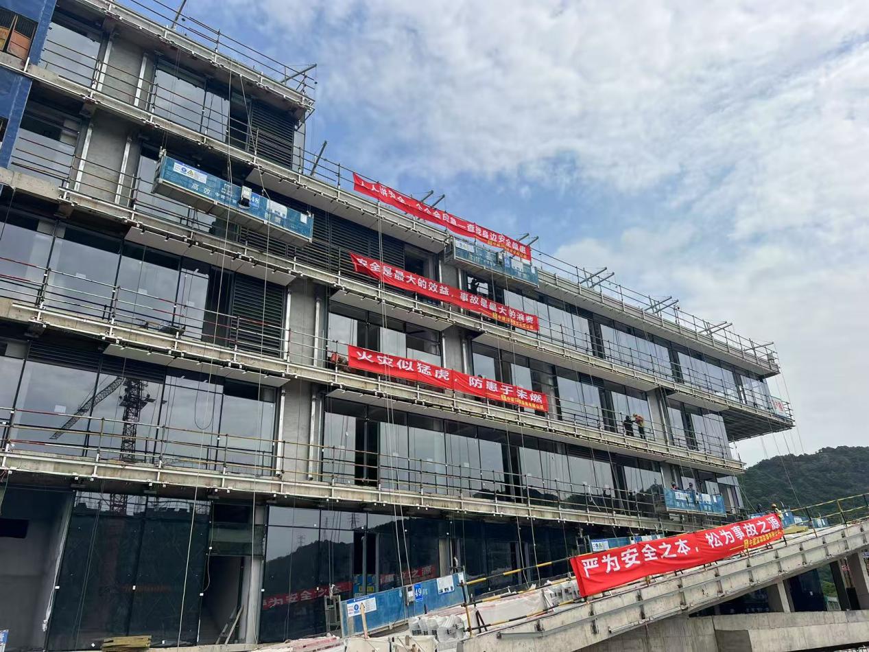 台州国际科学家创业基地首建区幕墙工程全速推进