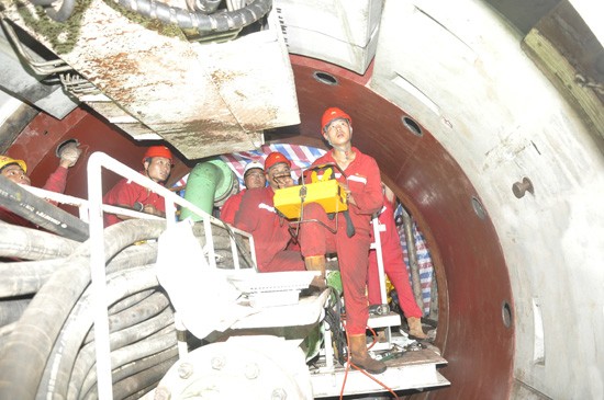 中国石油承建的首个海底盾构工程进入掘进阶段