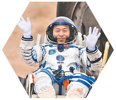 向着星河更远处不断迈进