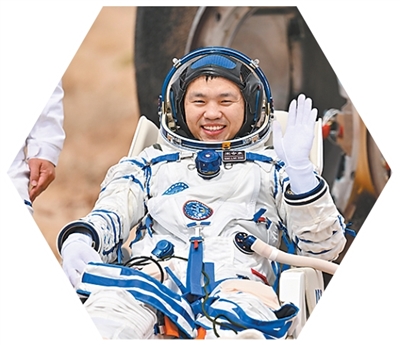 向着星河更远处不断迈进