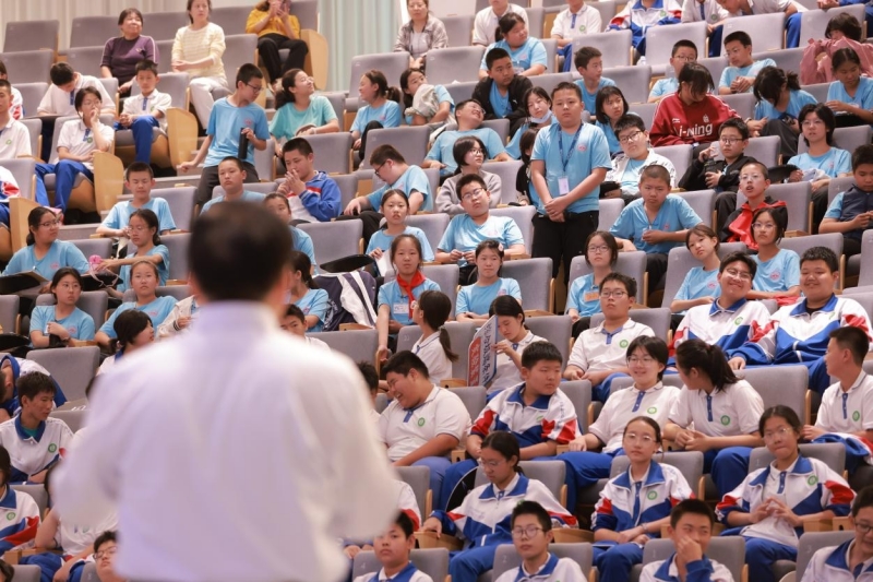 “同一堂课——解码国之重器”系列公开课第二场揭秘“寰”