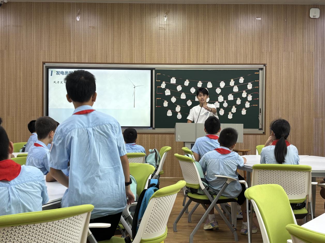浙江海洋大学“海上工匠养成记”开展海洋机械创新科普研学活动