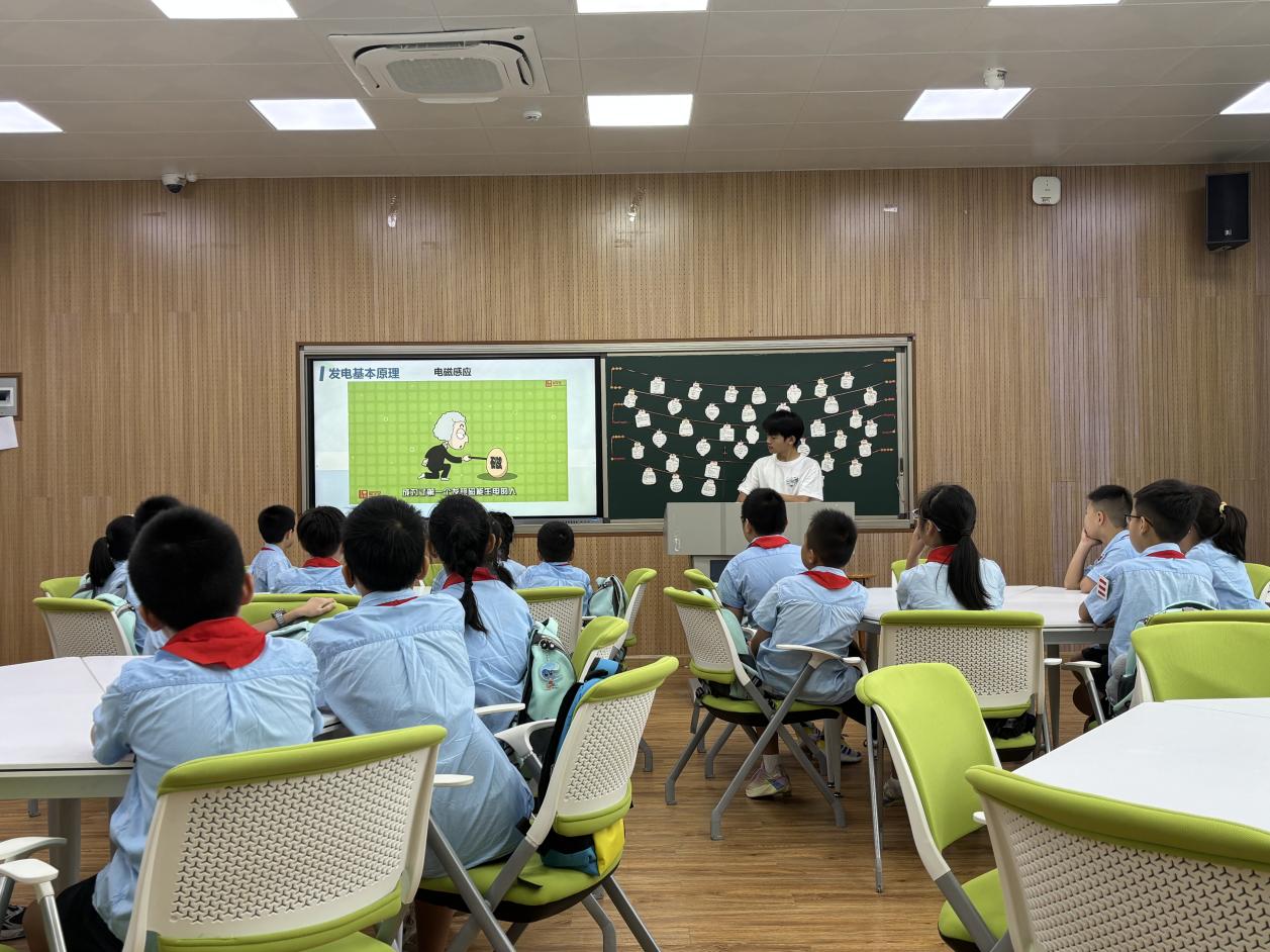 浙江海洋大学“海上工匠养成记”开展海洋机械创新科普研学活动