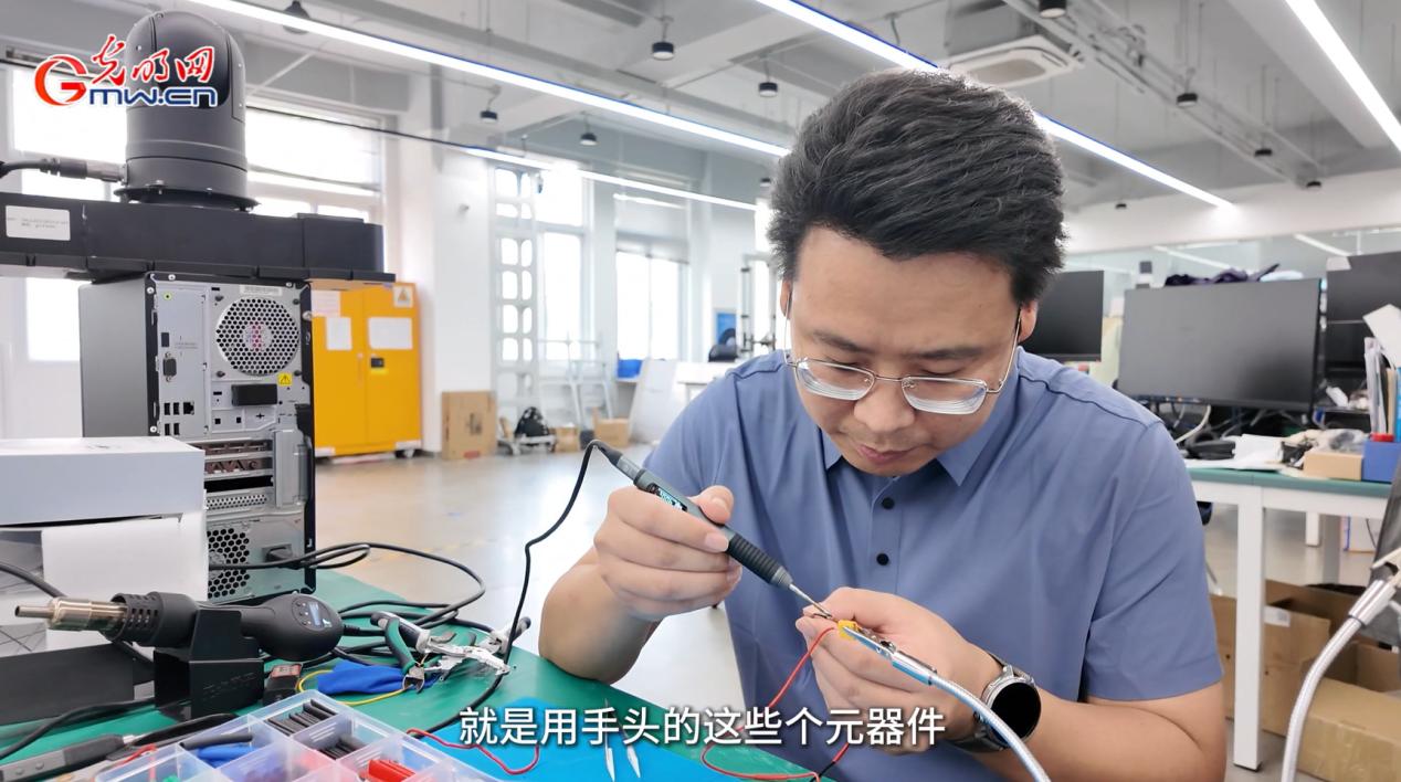 行行出状元｜电子电路设计师杨宝珠：做数字世界的“隐形建筑师”