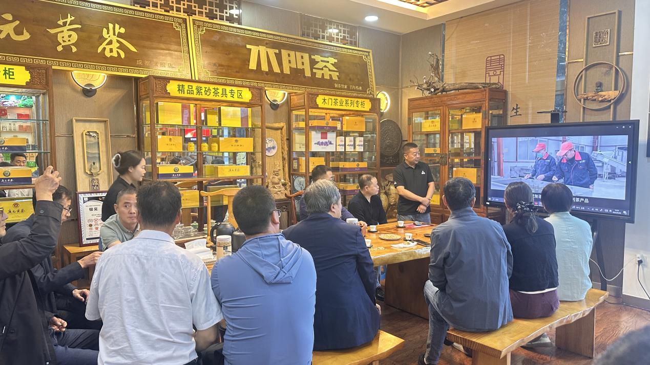广元市2025年全国科普月系列活动“现代农业技术交流会”举办
