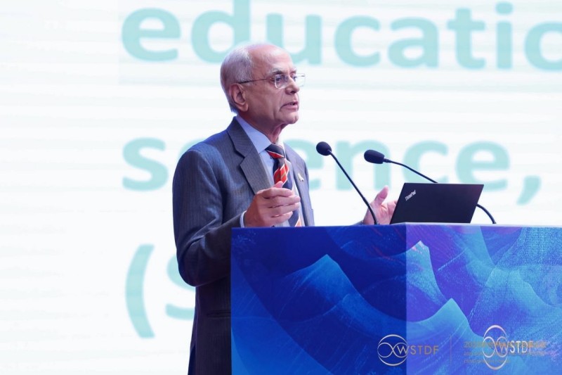 记者观察|“中国已经成为科技领域的重要领导者”——全球专家凝聚开放合作共识 记者观察|“中国已经成为科技领域的重要领导者”——全球专家凝聚开放合作共识