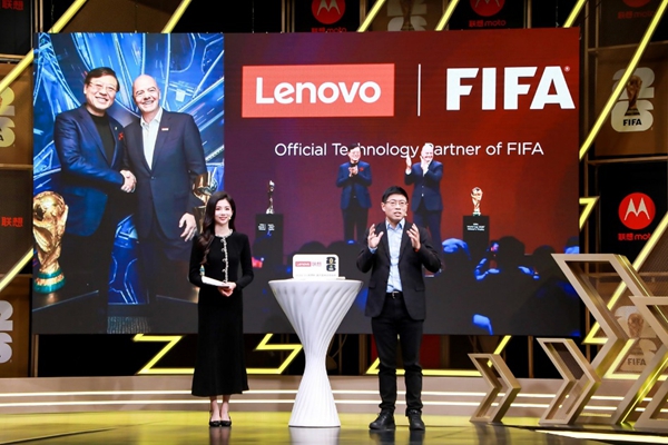 AI足球智能体成为球迷新“队友” AI足球智能体成为球迷新“队友”