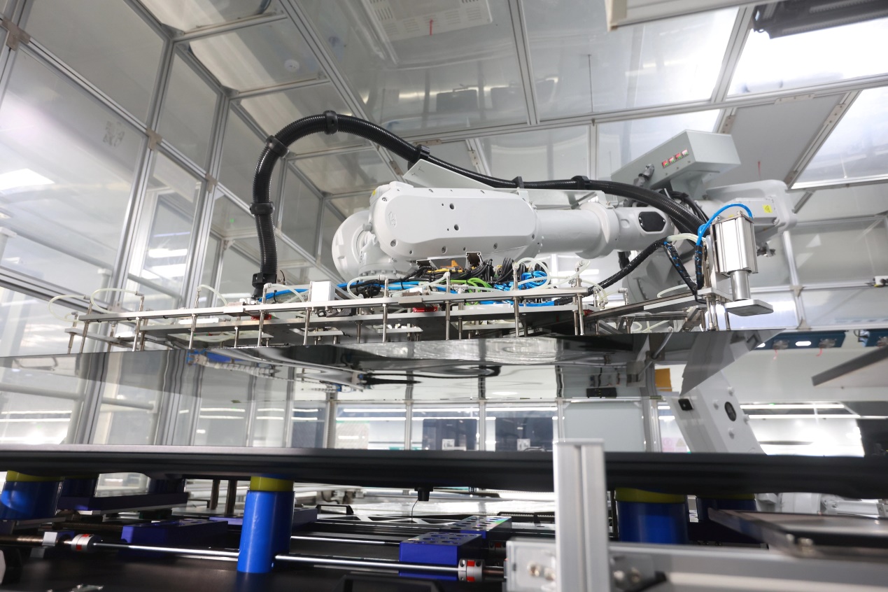 海信电视工厂获评全球电视行业首个“灯塔工厂”