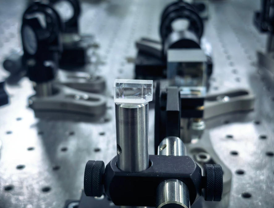 158.9纳米!我国新型“晶体芯片”实现真空紫外激光新纪录 158.9纳米!我国新型“晶体芯片”实现真空紫外激光新纪录