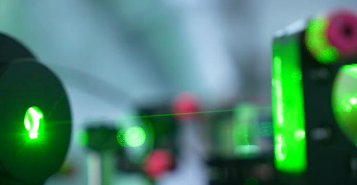 158.9纳米!我国新型“晶体芯片”实现真空紫外激光新纪录 158.9纳米!我国新型“晶体芯片”实现真空紫外激光新纪录