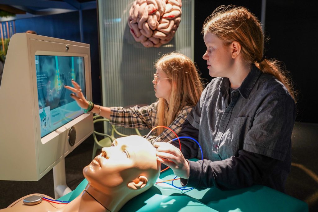 架设通往未来之桥：科技馆何以讲述未来