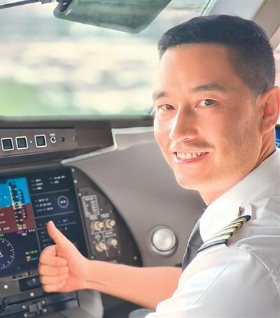 跟随国航C919机长执飞北京至长沙春运航班