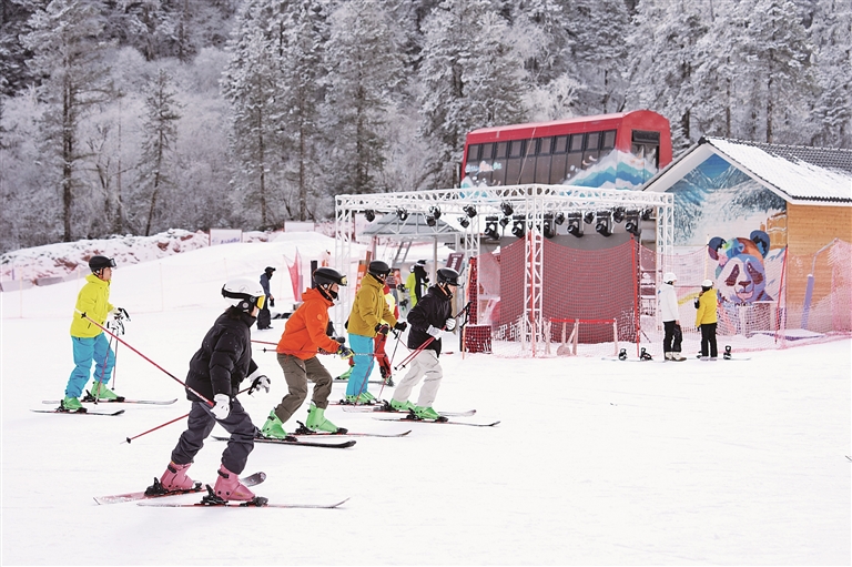 装备升级,点燃冰雪消费新引擎