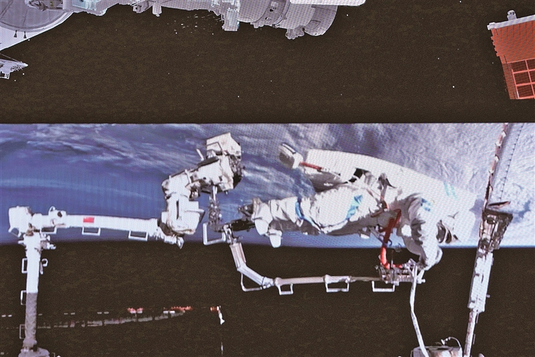 神二十一乘组完成第二次出舱