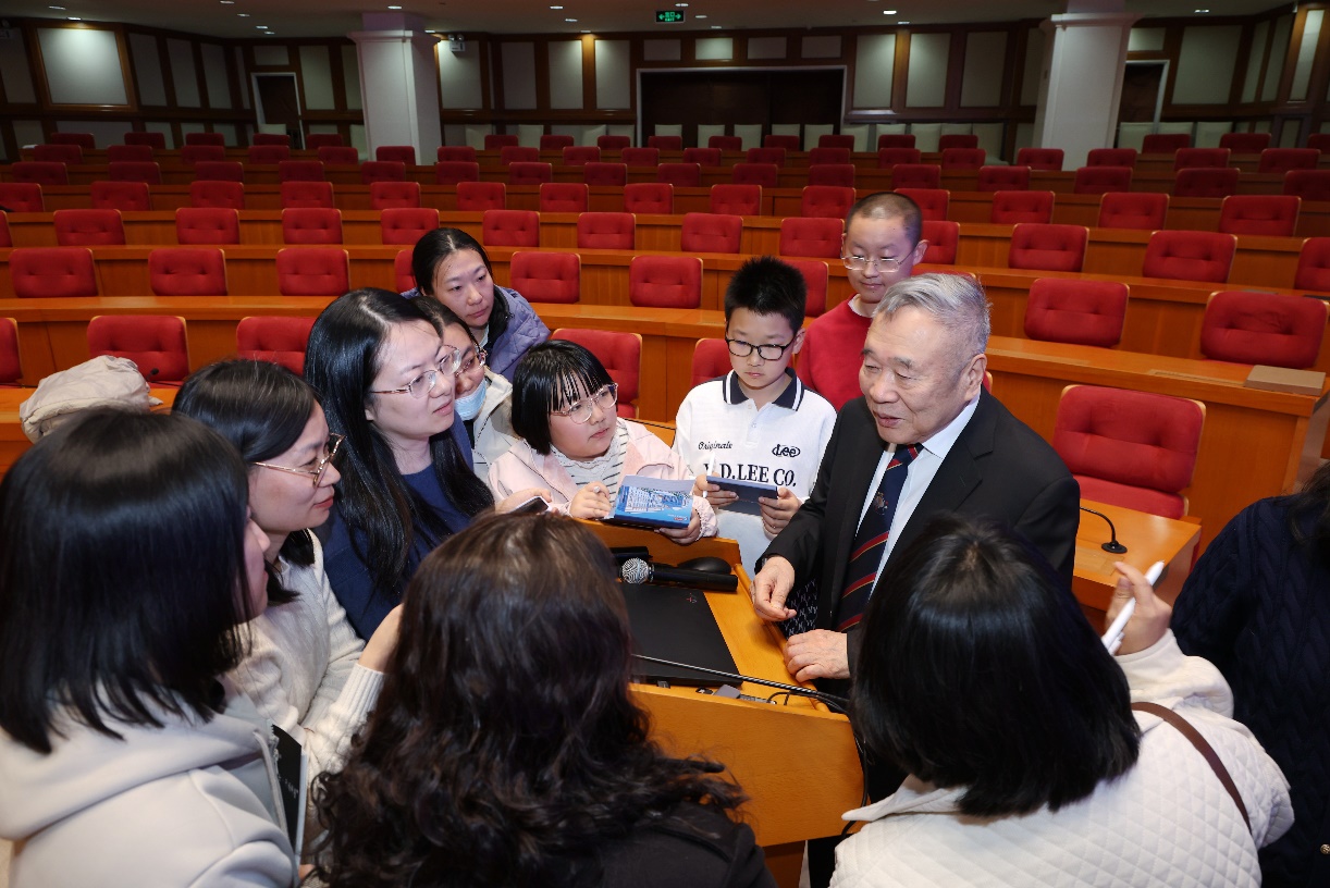 脑机接口如何落地？院士专家科普最新进展