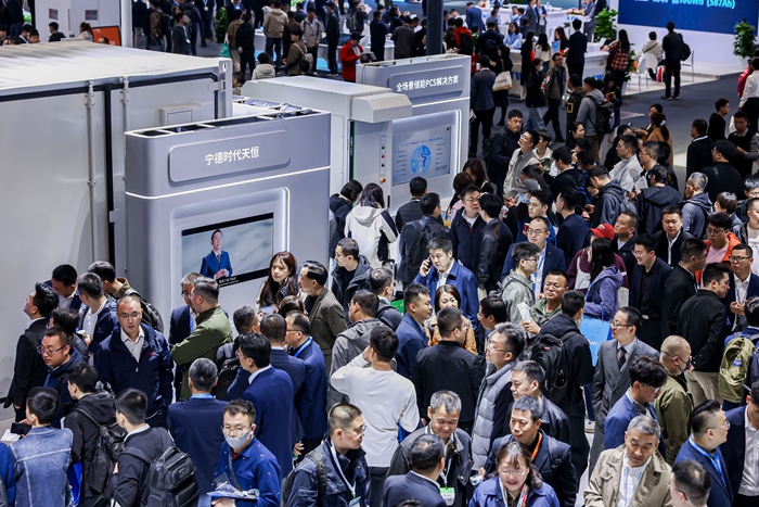 宁德时代储能钠电首次亮相，锂电587出货超5GWh