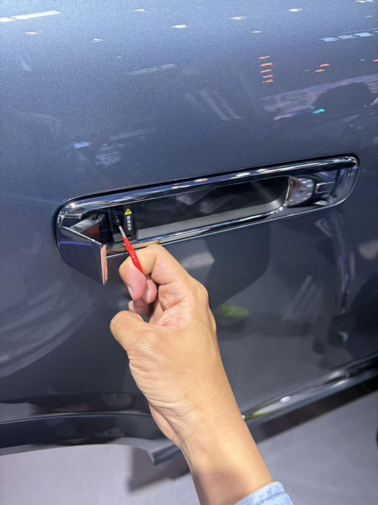 新国标倒计时：隐藏式门把手的技术突围