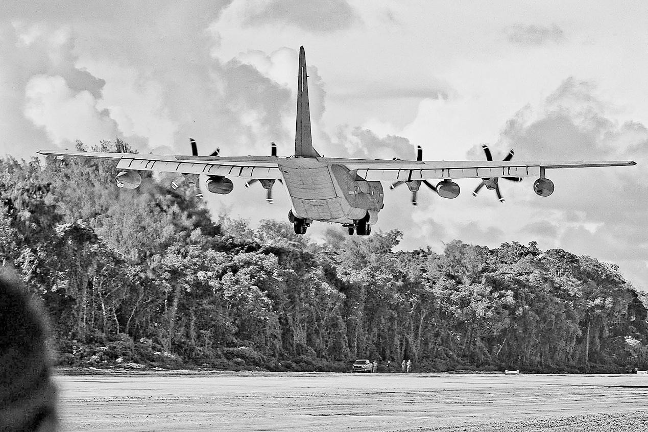 直升机空中加油有哪些用处和难点？