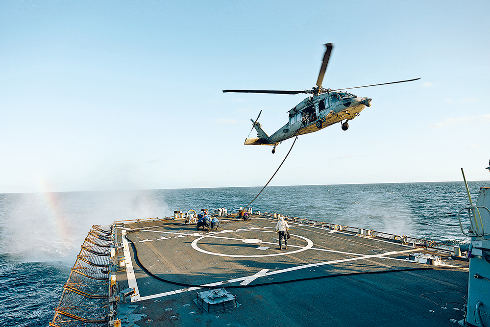 直升机空中加油有哪些用处和难点？