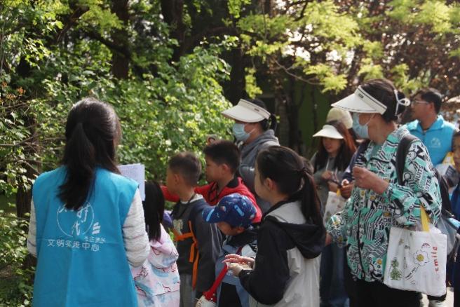 北林大“劳模工匠大讲堂”开讲！“耕读植绿”工作室书写劳动育人答卷